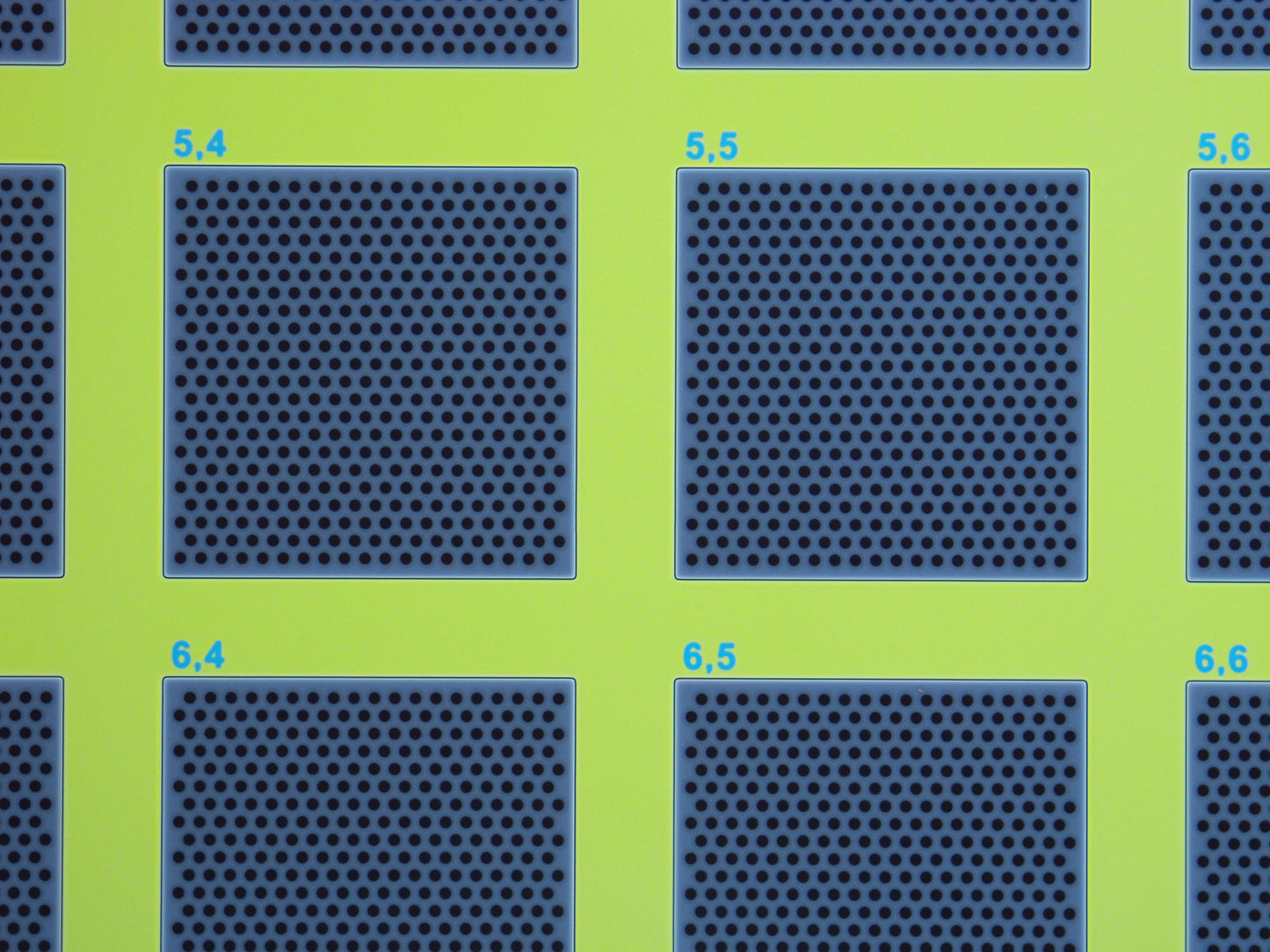 TEM grid with 2 um holes in a 20 nm membrane (20 pack)