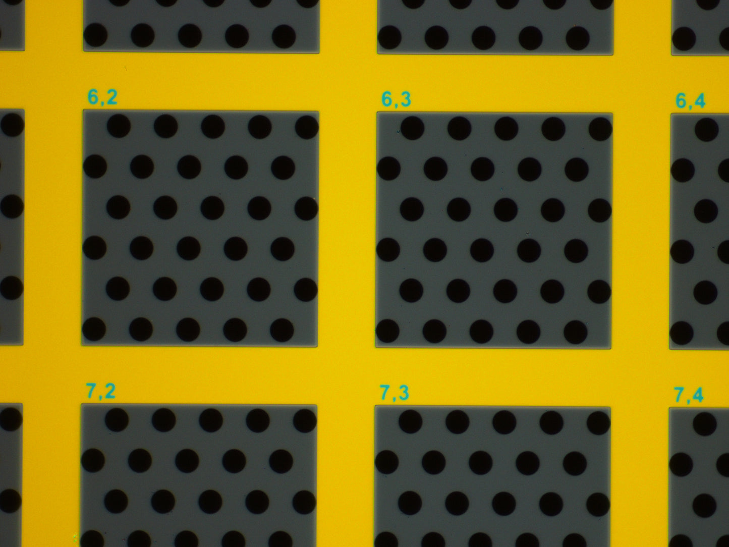 TEM grid with 8 um holes in a 20 nm membrane (20 pack)