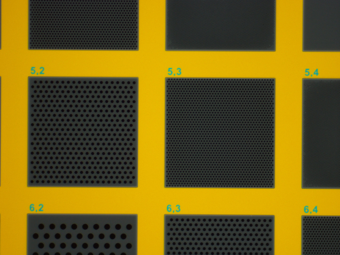 TEM grid with 0.5-32 um holes in a 20 nm membrane (10 pack)